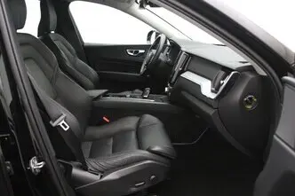 Volvo XC60, 2.0, 145 kW, гибрид, автомат, полный привод