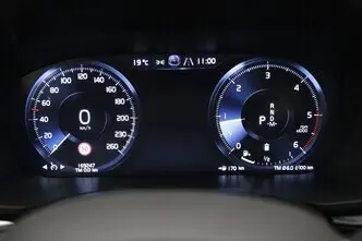 Volvo XC60, 2.0, 145 kW, гибрид, автомат, полный привод