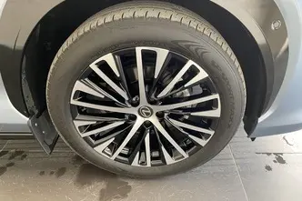 Lexus RZ, 132 kW, electric, four-wheel drive