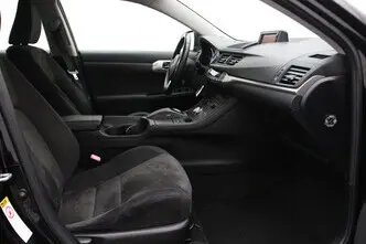 Lexus CT 200h, 1.8, 73 kW, гибрид, автомат, передний привод
