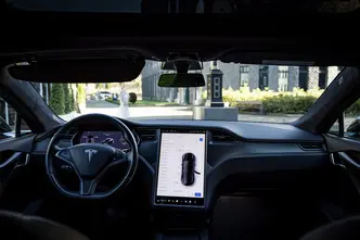 Tesla Model S, 478 kW, elekter, automaat, nelikvedu