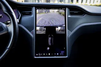 Tesla Model S, 478 kW, elekter, automaat, nelikvedu