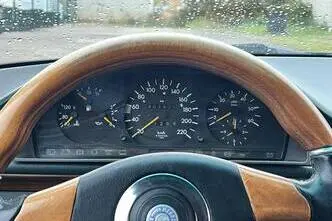 Mercedes-Benz 300, 3.0, 83 kW, дизель, механическая, задний привод