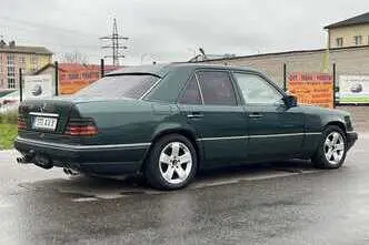 Mercedes-Benz 300, 3.0, 83 kW, дизель, механическая, задний привод