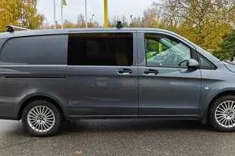 Mercedes-Benz Vito, 2.1, 120 kW, diesel, automatic, rear-wheel drive