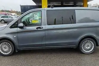 Mercedes-Benz Vito, 2.1, 120 kW, diesel, automatic, rear-wheel drive
