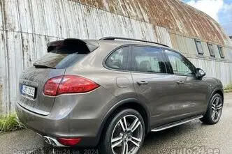Porsche Cayenne, 3.0, 180 kW, дизель, автомат, полный привод