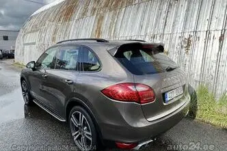 Porsche Cayenne, 3.0, 180 kW, дизель, автомат, полный привод