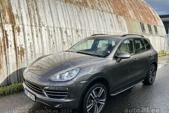 Porsche Cayenne, 3.0, 180 kW, дизель, автомат, полный привод