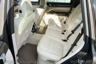 Porsche Cayenne, 3.0, 180 kW, дизель, автомат, полный привод