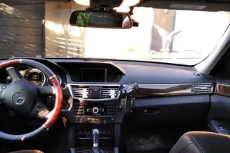 Mercedes-Benz E 200, 1.8, 120 kW, bensiin, automaat, tagavedu