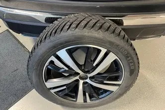 Peugeot 3008, 1.6, 220 kW, pistikhübriid, automaat, esivedu