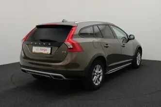 Volvo V60 Cross Country, 2.0, 110 kW, diesel, manual, front-wheel drive
