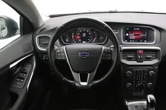 Volvo V40, 2.0, 112 kW, petrol, manual, front-wheel drive