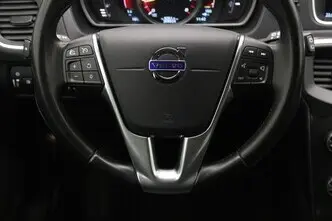Volvo V40, 2.0, 112 kW, petrol, manual, front-wheel drive