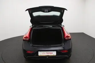 Volvo V40, 2.0, 112 kW, petrol, manual, front-wheel drive