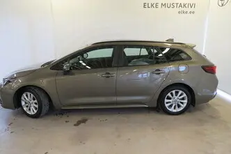 Toyota Corolla, 1.8, 72 kW, гибрид, автомат, передний привод