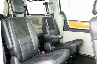 Chrysler Grand Voyager, 2.8, 120 kW, diisel, automaat, esivedu