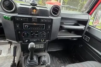 Land Rover Defender, 2.4, 90 kW, diisel, manuaal, nelikvedu