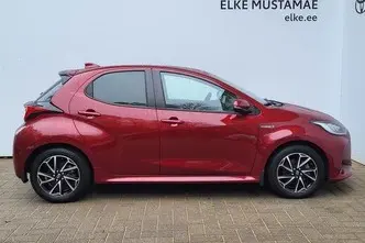 Toyota Yaris, 1.5, 68 kW, hybrid, automatic, front-wheel drive