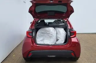 Toyota Yaris, 1.5, 68 kW, hybrid, automatic, front-wheel drive
