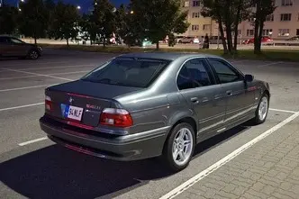 BMW 540, 4.4, 210 kW, bensiin, automaat, tagavedu