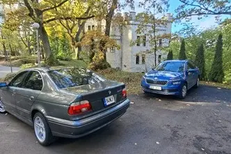 BMW 540, 4.4, 210 kW, bensiin, automaat, tagavedu