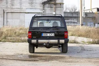 Jeep Cherokee, 4.0, 131 kW, бензин, автомат, полный привод