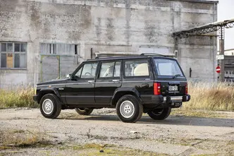 Jeep Cherokee, 4.0, 131 kW, бензин, автомат, полный привод