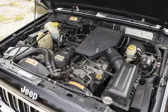 Jeep Cherokee, 4.0, 131 kW, бензин, автомат, полный привод