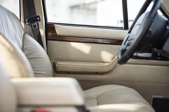 Jeep Cherokee, 4.0, 131 kW, бензин, автомат, полный привод
