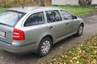 Škoda Octavia, 1.6, 75 kW, bensiin, manuaal, esivedu