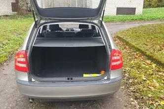 Škoda Octavia, 1.6, 75 kW, bensiin, manuaal, esivedu