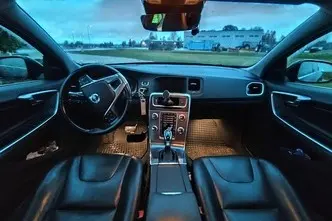 Volvo V60, 2.0, 133 kW, diisel, automaat, esivedu