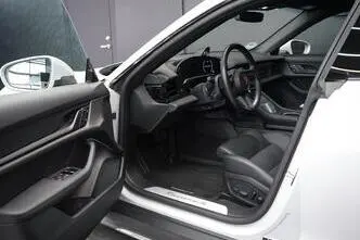 Porsche Taycan, 140 kW, elekter, automaat, nelikvedu