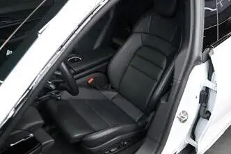 Porsche Taycan, 140 kW, elekter, automaat, nelikvedu