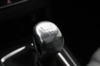 Peugeot 308, 1.5, 96 kW, дизель, механическая, передний привод