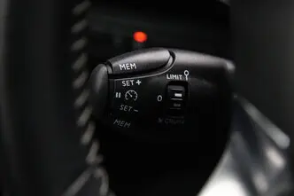 Peugeot 308, 1.5, 96 kW, дизель, механическая, передний привод