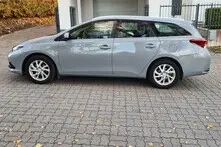 Toyota Auris, 97 kW, petrol, manual, front-wheel drive