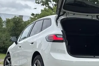 BMW 218, 1.5, 100 kW, bensiin, automaat, esivedu