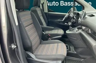 Opel Combo, 1.5, 96 kW, diisel, manuaal, esivedu