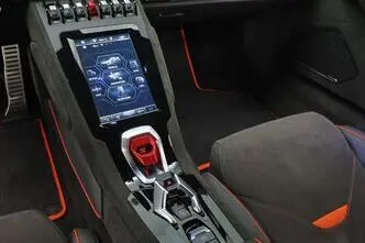 Lamborghini Huracán, 5.2, 470 kW, bensiin, automaat, tagavedu