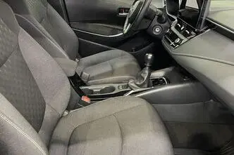 Toyota Corolla, 1.5, 92 kW, bensiin, manuaal, esivedu