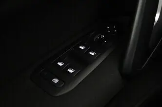Peugeot 308, 2.0, 110 kW, diesel, automatic, front-wheel drive