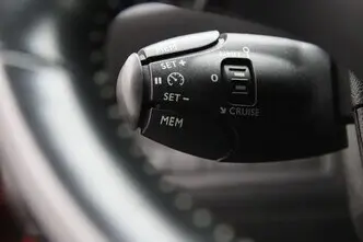 Peugeot 308, 2.0, 110 kW, diesel, automatic, front-wheel drive