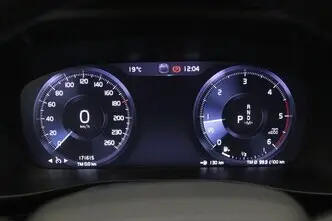 Volvo XC40, 2.0, 110 kW, diesel, automatic, front-wheel drive