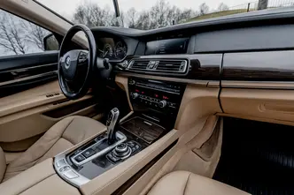 BMW 730, 3.0, 180 kW, diisel, automaat, tagavedu