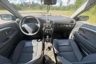 Volvo S40, 1.6, 80 kW, petrol, manual, front-wheel drive