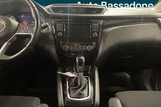 Nissan Qashqai, 1.3, 117 kW, бензин, автомат, передний привод