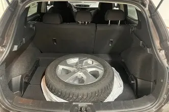 Nissan Qashqai, 1.3, 117 kW, бензин, автомат, передний привод